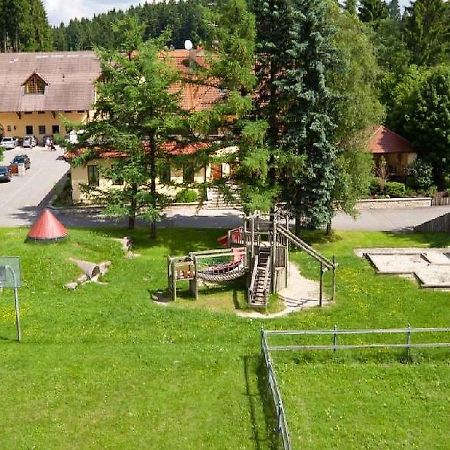 Hotel-Gasthof Zum Suessen Grund Альбштадт Екстер'єр фото